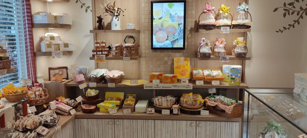 Patisserie irodori店内